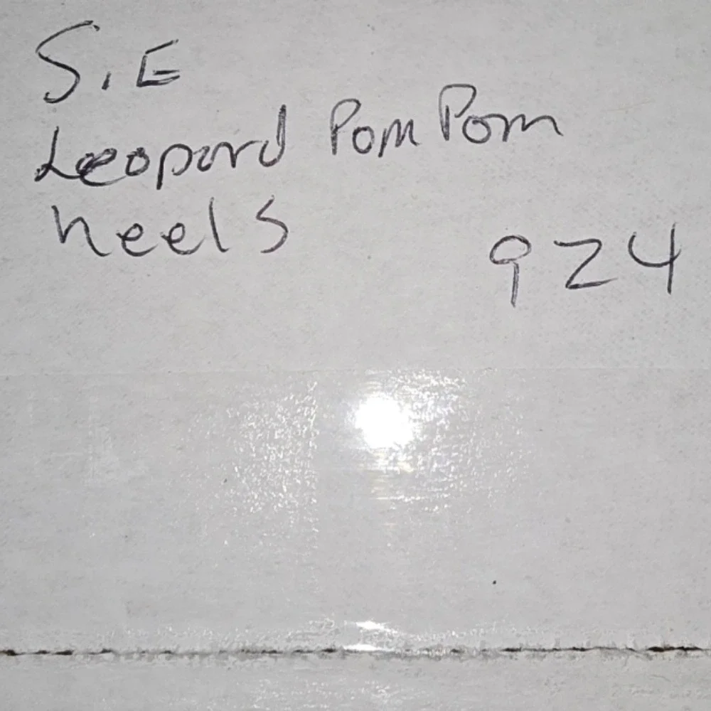 Sam‎ Edelman Leopard Print Heels with Red Feather Pom Poms Pointed Toe Size 6
